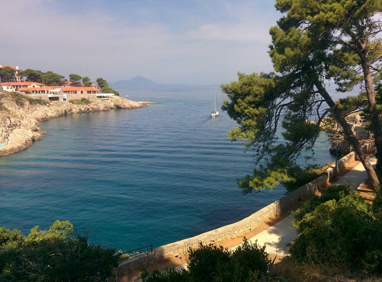 Apartment Zdenka Veli Losinj Luaran gambar