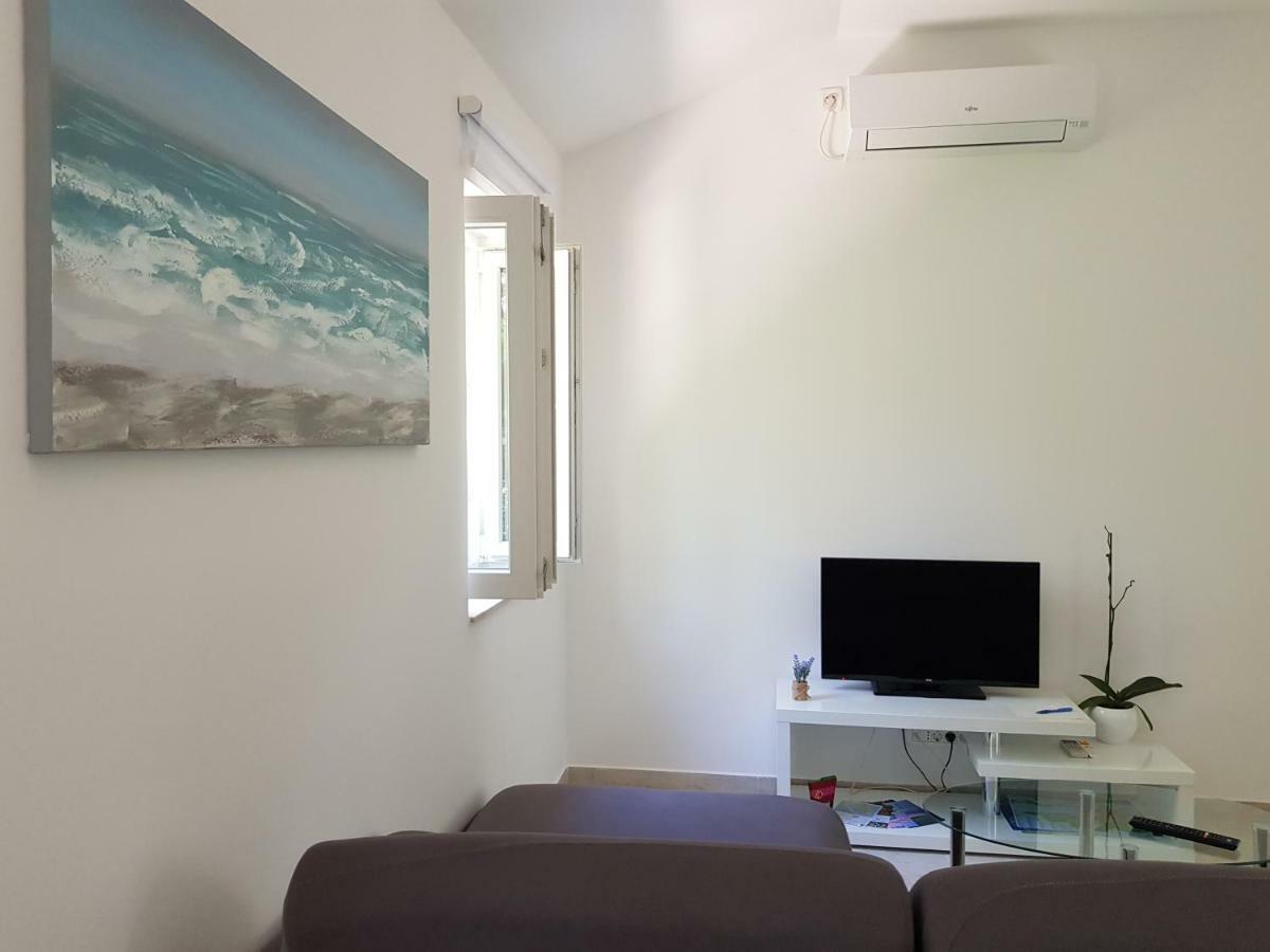 Apartment Zdenka Veli Losinj Luaran gambar