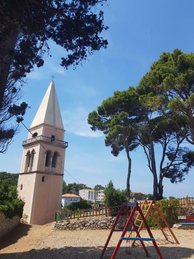 Apartment Zdenka Veli Losinj Luaran gambar